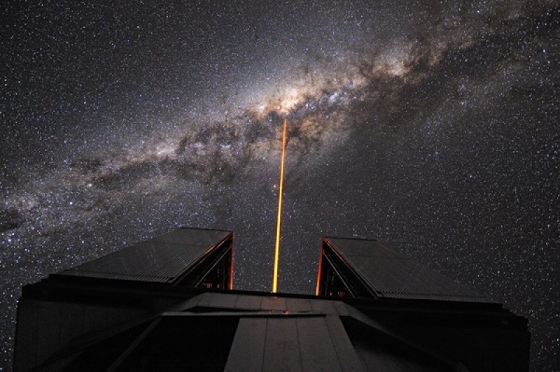 Supermassive Black Hole Caught Sucking Energy From Nearby Starlight