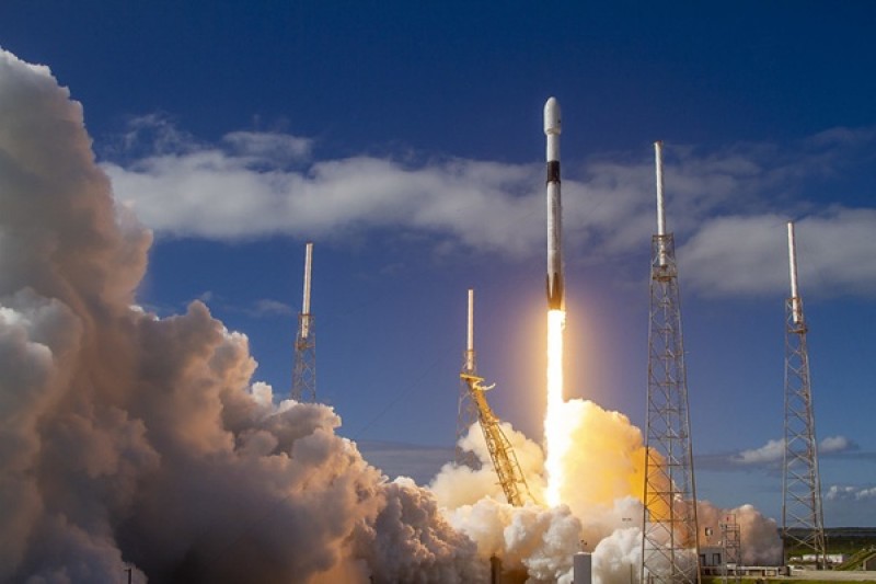 SpaceX releases 60 more Starlink satellites to orbit