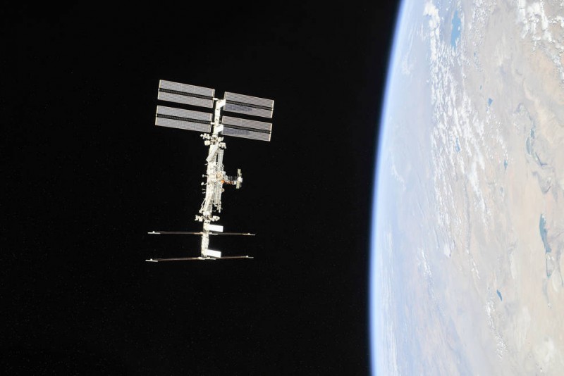 NASA, Axiom Agree to First Private Astronaut Mission on Space Station