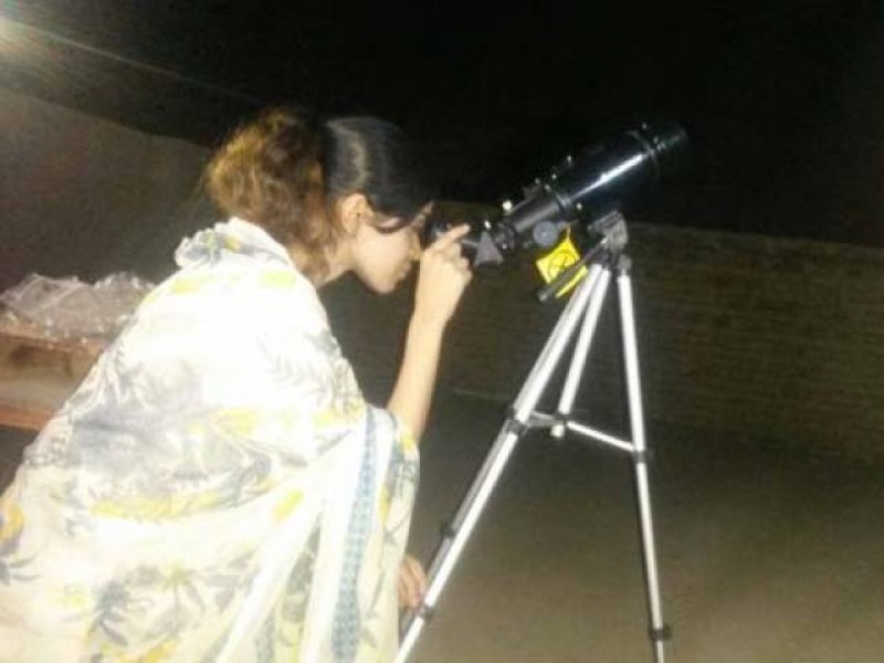 Pakistani Teen Uses Astronomy, Internet to Push Boundaries